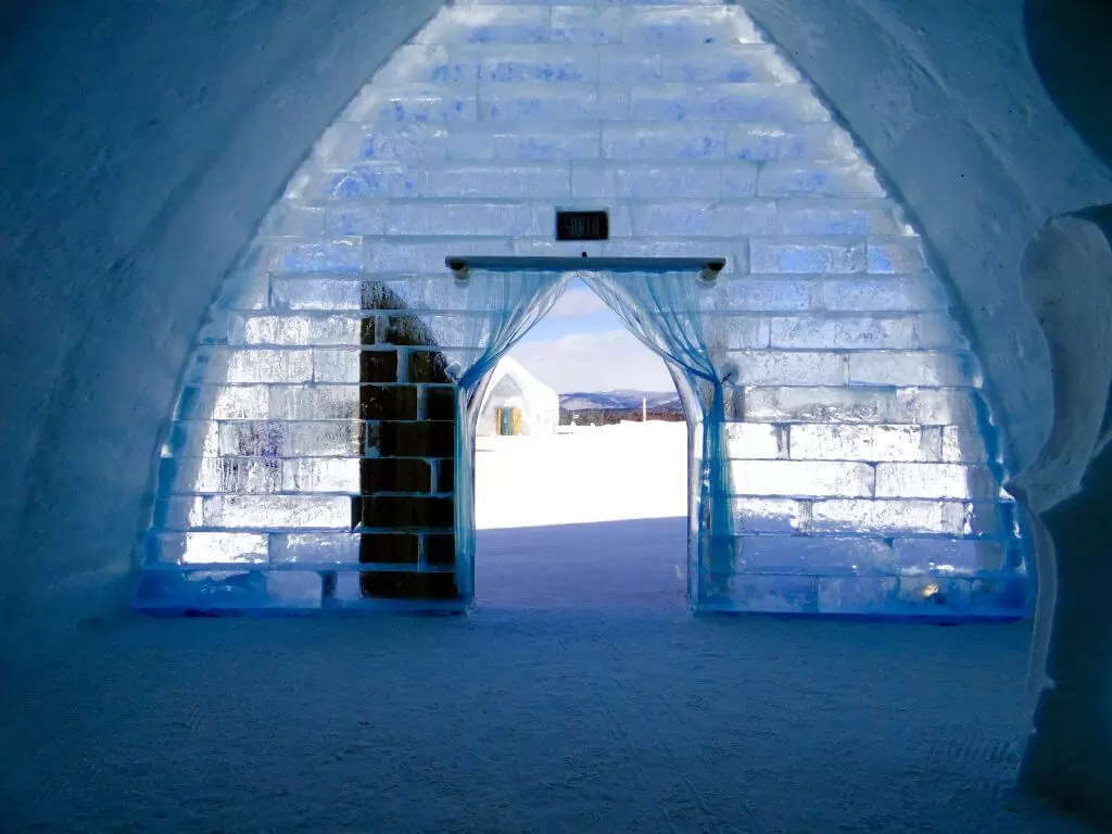 Hôtel de glace en Laponie
