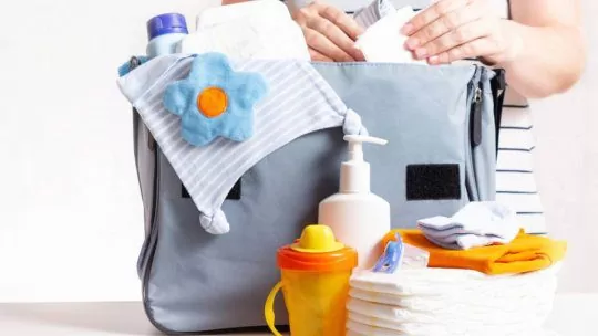Combien bien choisir son sac de voyage pour partir avec son bébé ?