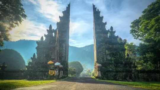 Argent en Indonésie : Tout ce que vous devez savoir pour payer