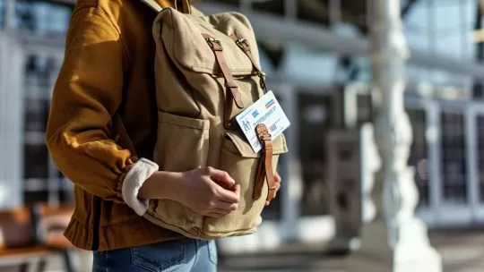 Conseils pour voyager léger : pack-list minimaliste pour les globe-trotters
