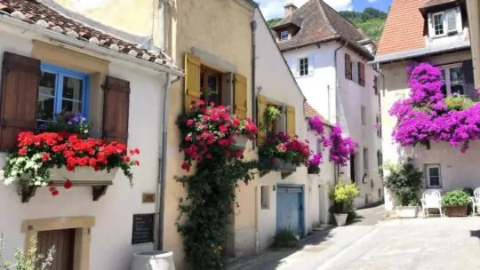 Les plus beaux villages autour de Lyon à découvrir