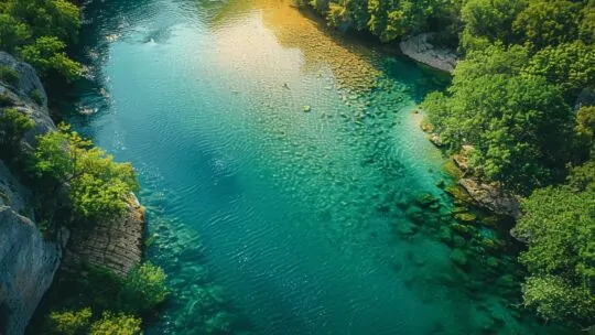 Où se baigner en Ardèche ? 7 spots secrets loin de la foule