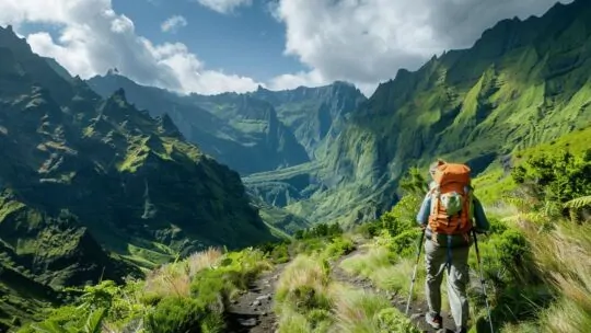 Randonnée au cirque de Mafate : mes 3 sentiers secrets pour éviter les touristes