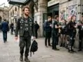 Partir seul à un festival punk : comment préparer son week-end et rencontrer du monde sur place ?