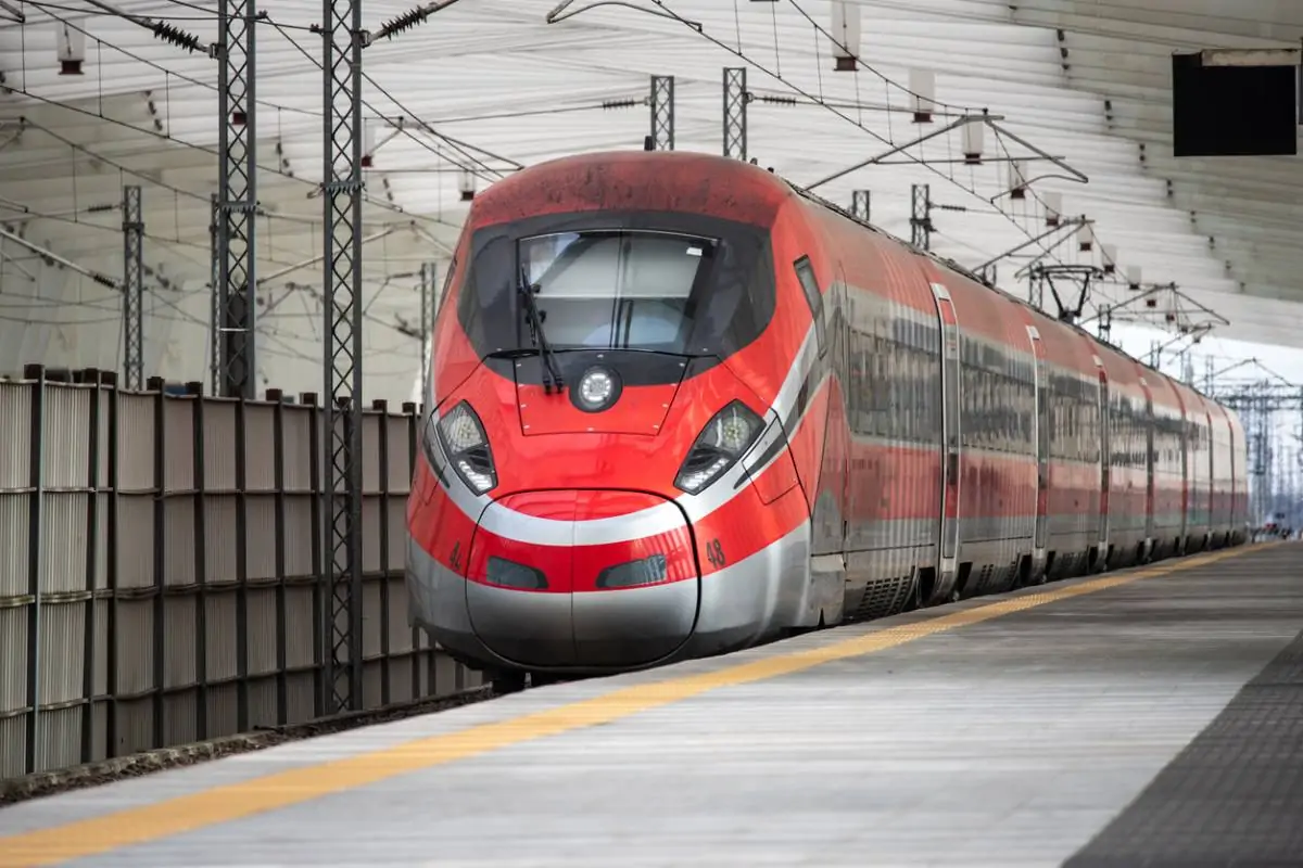 Voyager entre Paris et Milan : le train grande vitesse à l'italienne